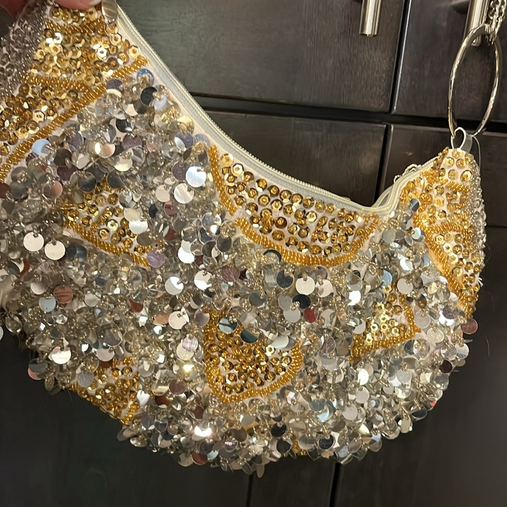 Beaded Gold and Silver Sequin Bag. Great for the Holidays. NWT. Silver Hardware